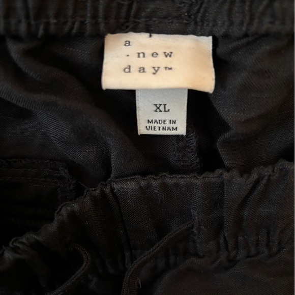 a new day linen pants - Picture 3 of 4